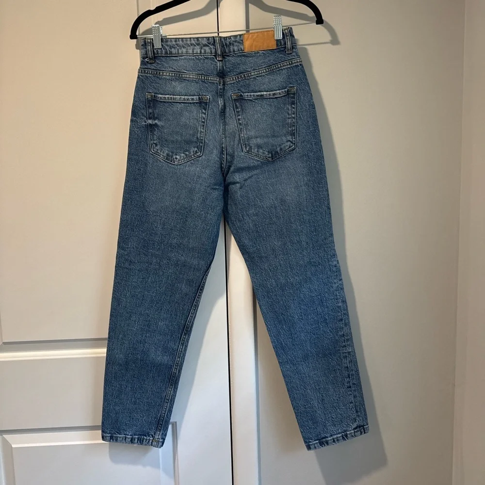 Zara High Rise Blue Jeans - Picture 4 of 5